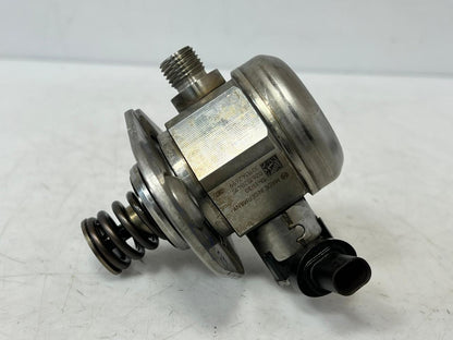 2016-2019 BMW 750Li 7' 5' G11 G12 G30 4.4L V8 N6 High Pressure Fuel Pump 8643464