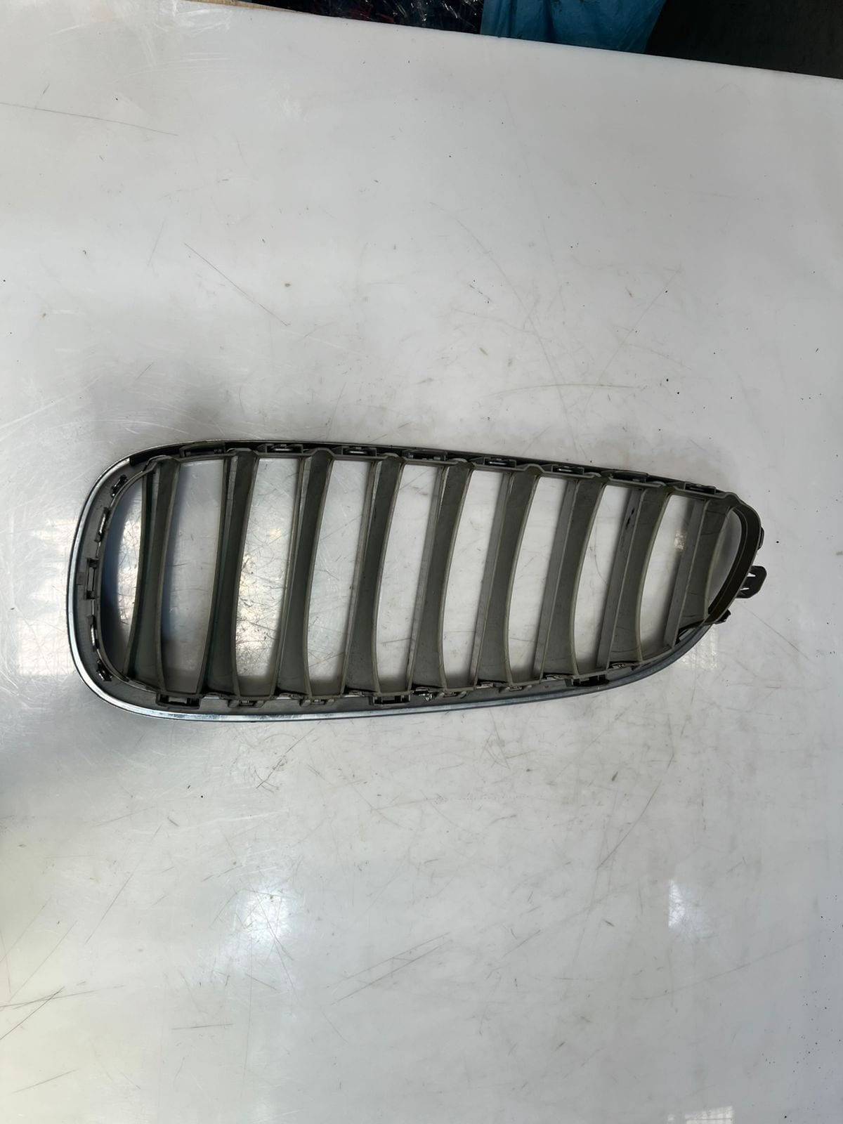 2010-2015 BMW X1 X3 7 5 Series F01 F10 F11 F48 Bumper Grille 10627110 OEM