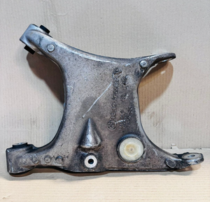 BMW E60 2007  SMG REAR LEFT CONTROL ARM - 6755989