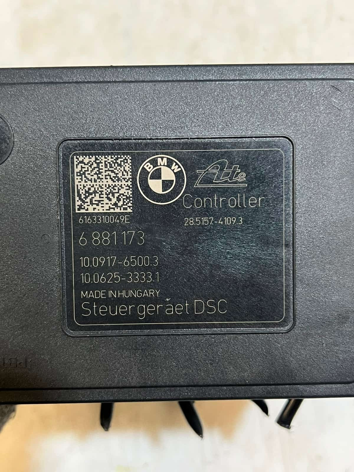 2018 BMW 320i F30 F31 F32 Abs Pump Control Module 6881172 OEM