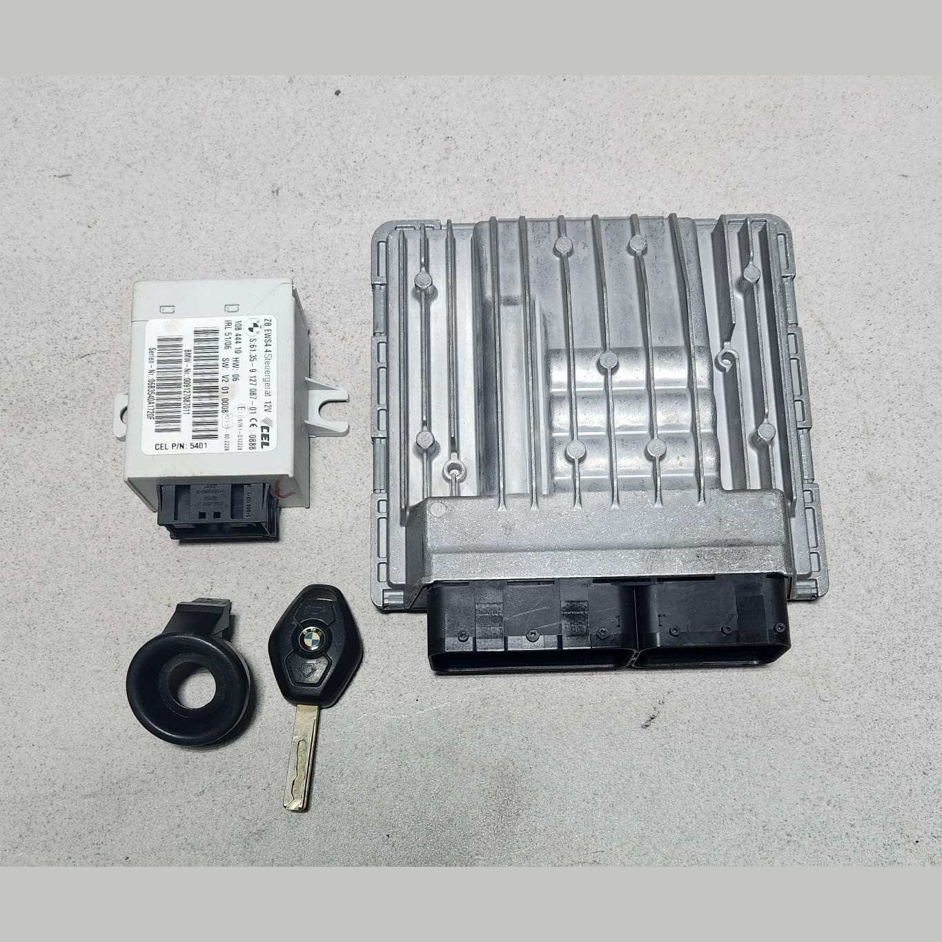 2007-2008 BMW X3 Engine Control Module 7567609 MSV80 ECU SET 