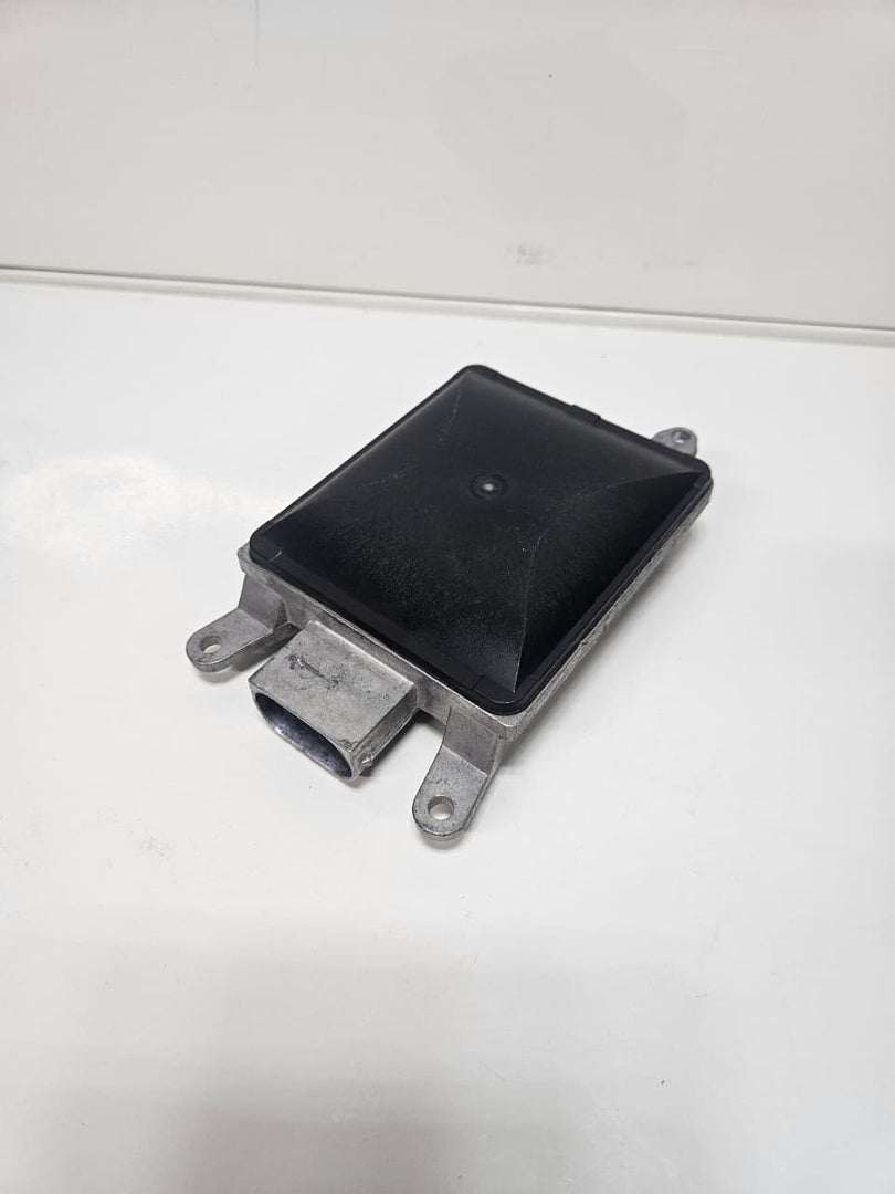 2013-2015 BMW 750Li Blind Spot Lane Change Warning Sensor 6873335