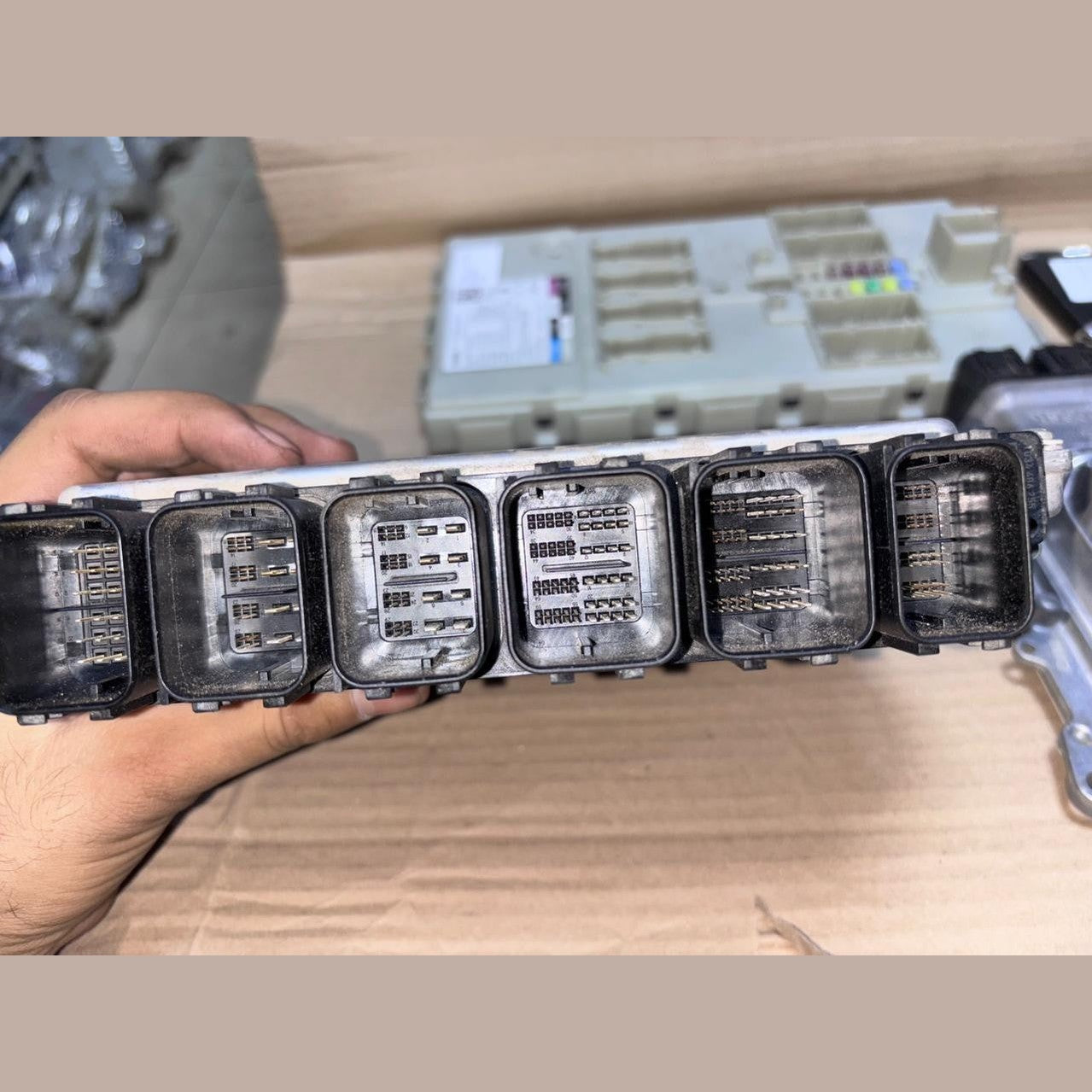 BMW 750li G12 4.4L 2018 N63NB44C ENGINE CONTROL UNIT KEY  - (8671557)