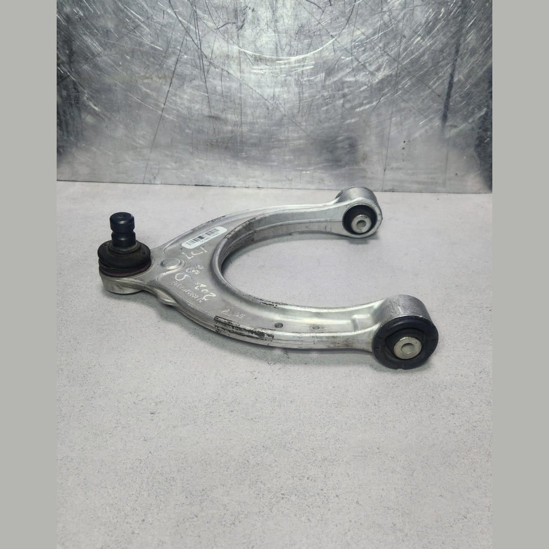 2018 BMW 540i Front Upper Control Arm 686118502 5 Series G30 G31