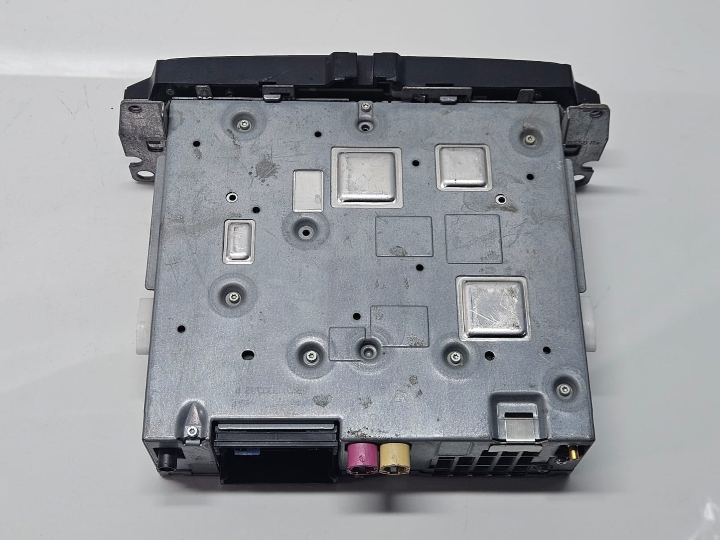 9258278-2007-2011 BMW E90 E91 E92 GPS Navigation CD Music Player Head Unit  