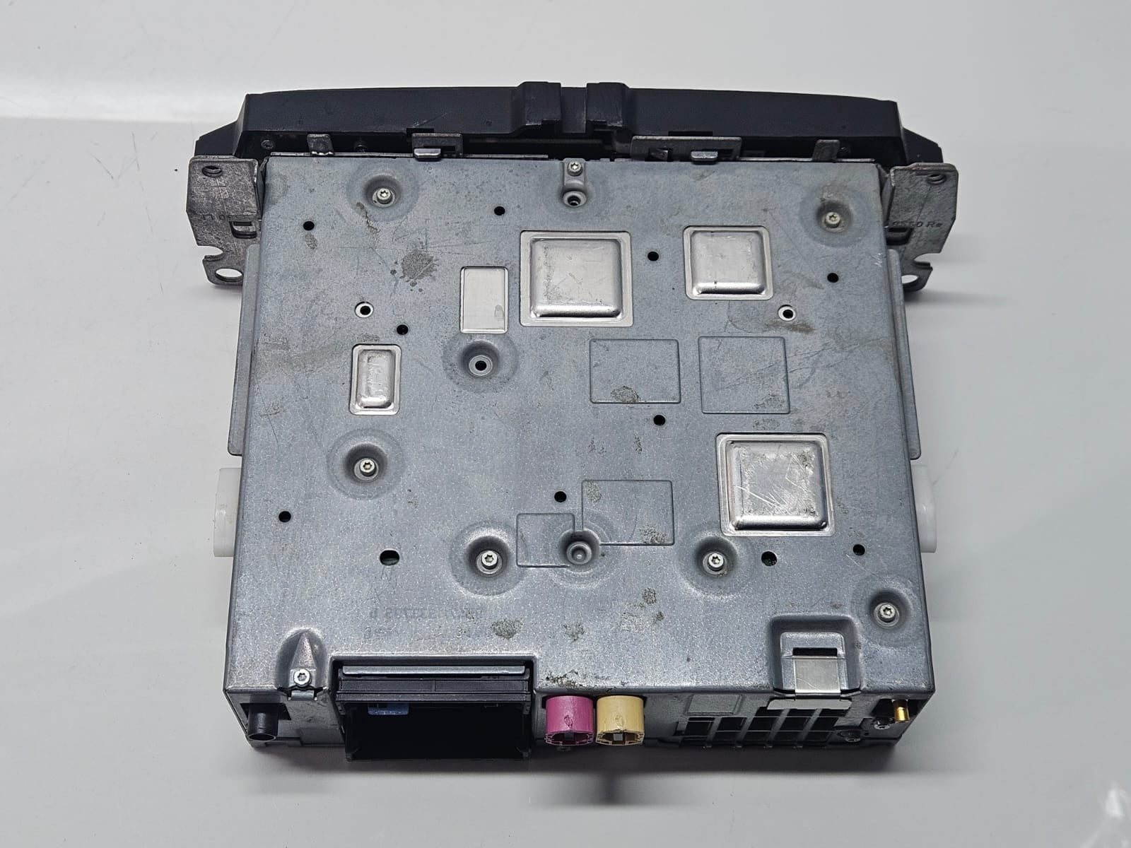 9258278-2007-2011 BMW E90 E91 E92 GPS Navigation CD Music Player Head Unit  
