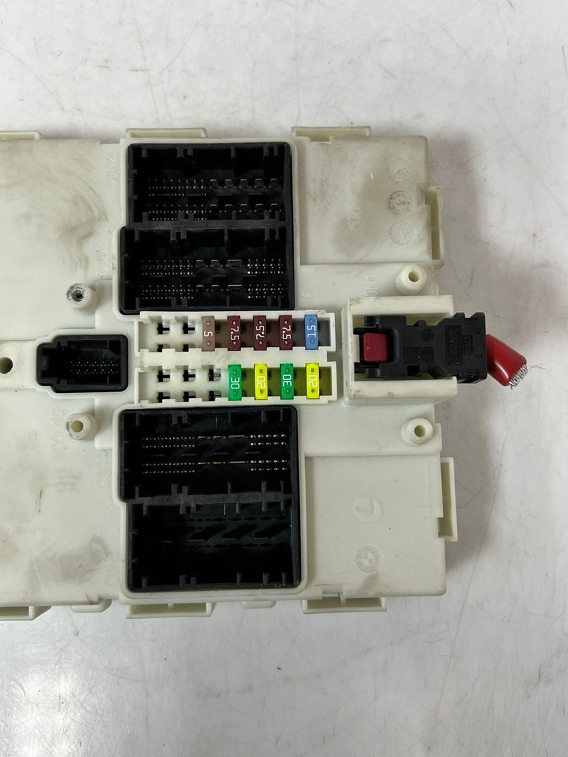 2015 BMW N20 F30 520i Engine Control Unit ECU SET DME + FEM + 1KEY 8606777