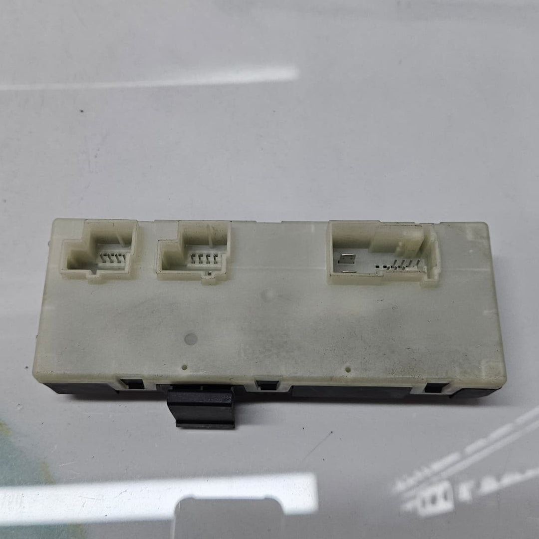 2018-2020 BMW  530i, G01 X3, G02 X4 Trunk Lift Control Module 9491418