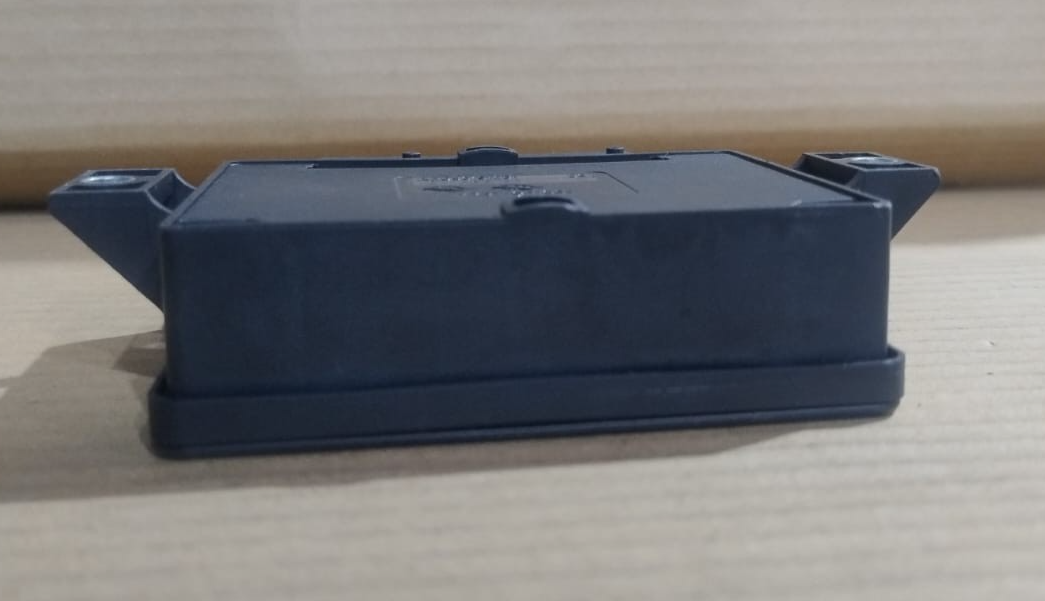 BMW F06 F10 F11 F12 F13 F25 X3 EMF ELECTRONIC PARKING BRAKE MODULE 6863277