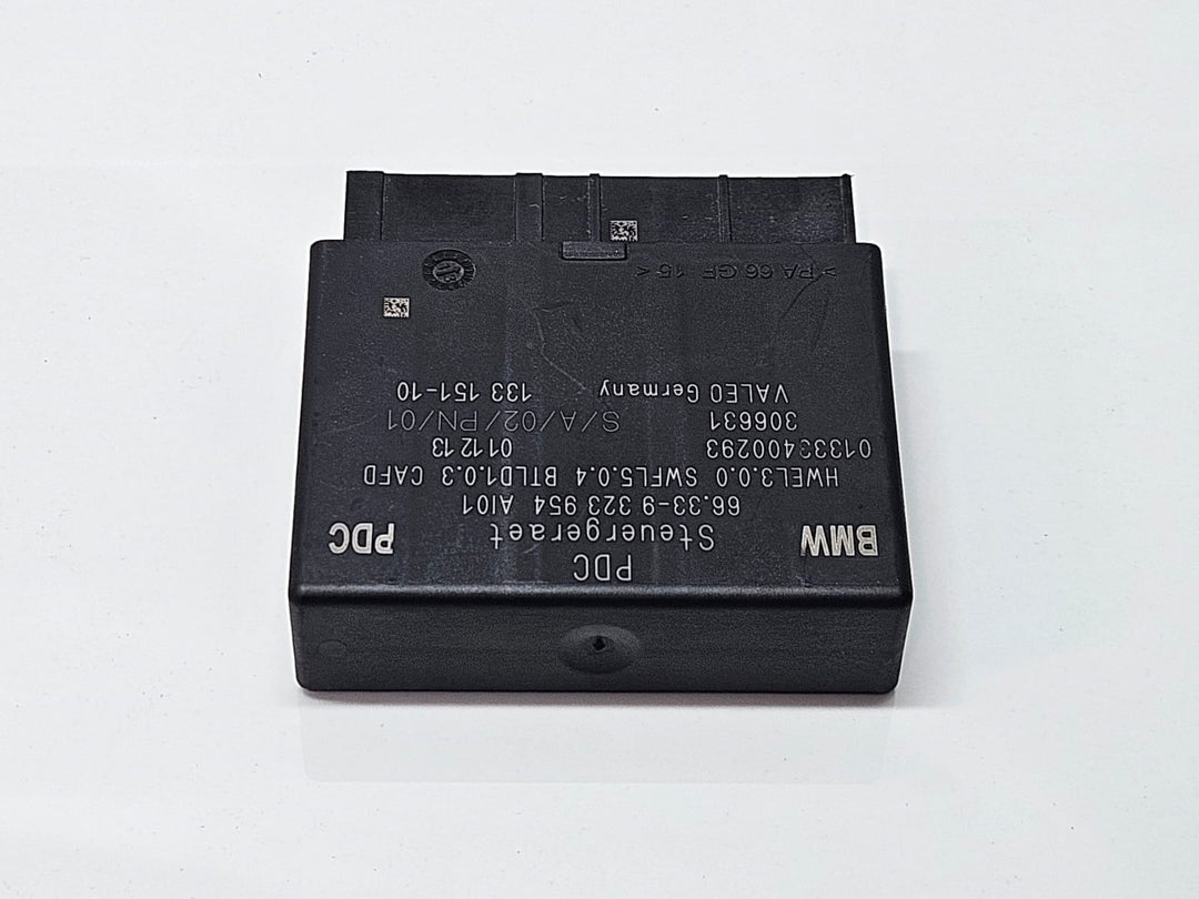  9323954-2014 BMW 750Li F07 F10 F11 Parking Distance Control Module OEM