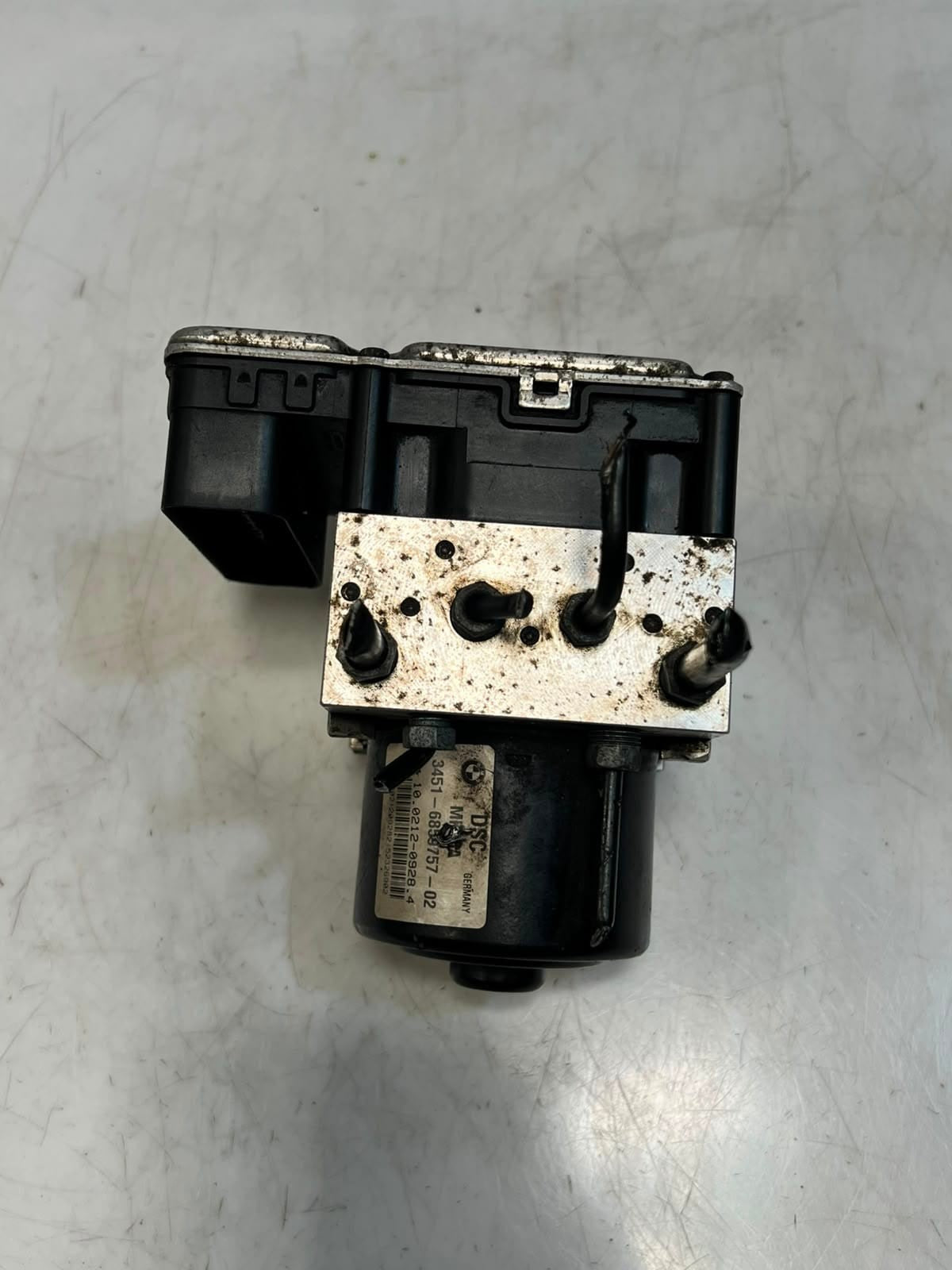 2010-2017 BMW X3 F25 X4 F26 ABS Anti-Lock Brake Pump 6859758 OEM