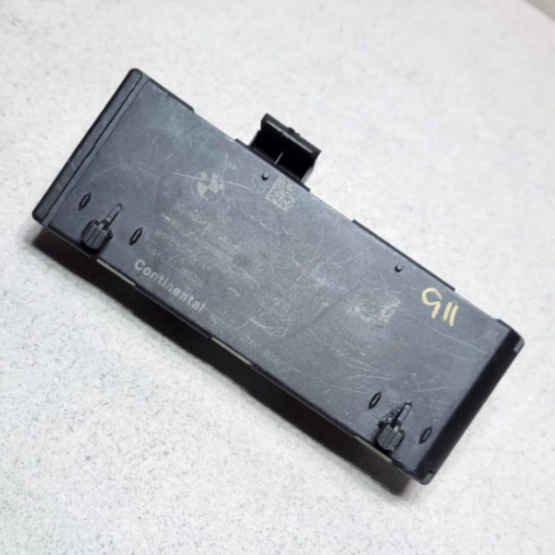 BMW 730Ld xDrive Tailgate Control Unit 7477720 7 Series G11 G12 OEM