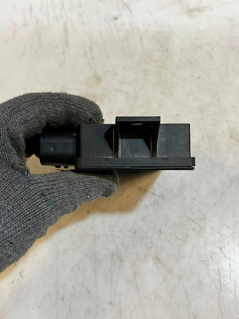 2010-2016 BMW 5 Series F10 F11 F12 F13 F25 535i Handbrake Control Module 6853703
