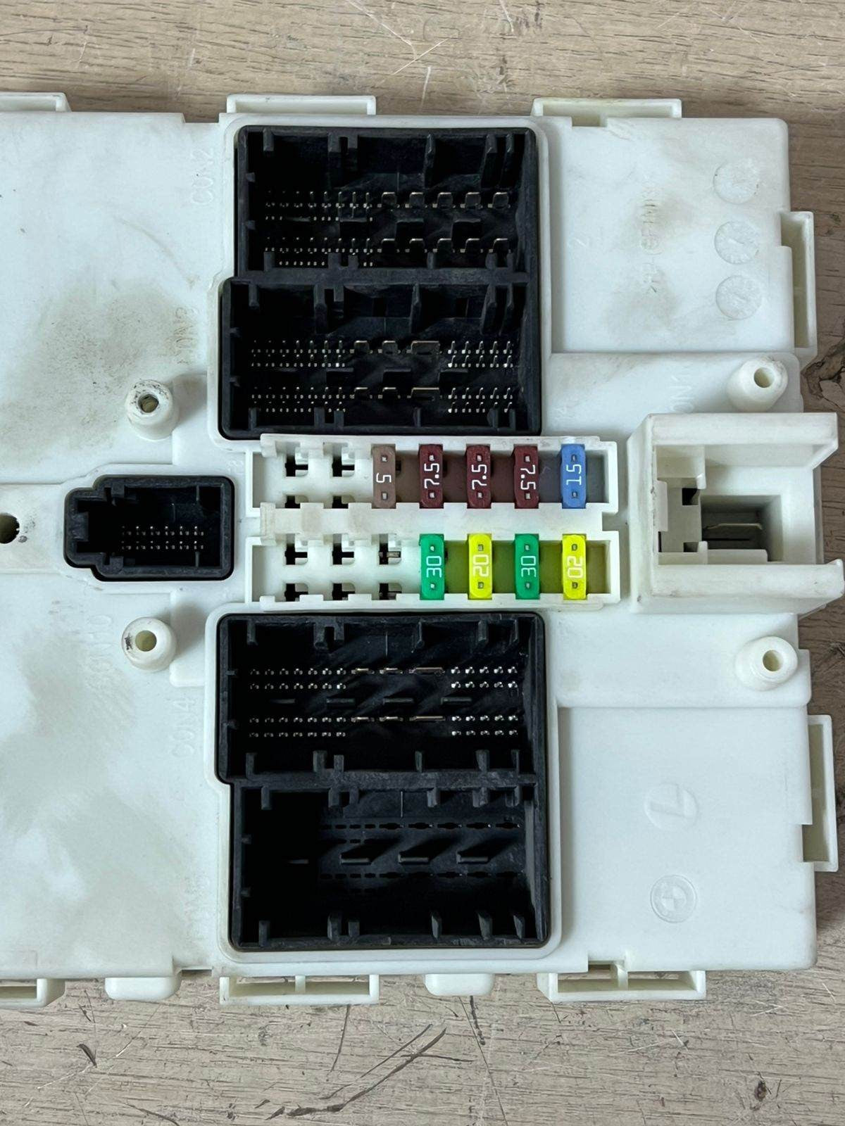 2014 BMW F20, F22, F30, F32, F36, F80, F82 428i Front Electronic Module 9292647