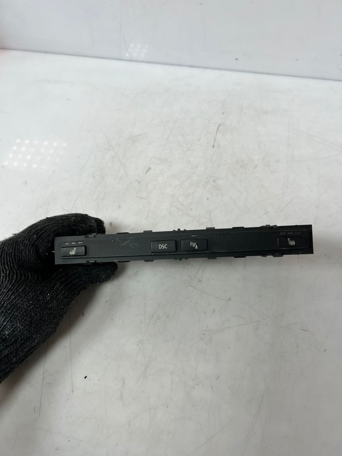 BMW 5 Series E60 E61 525I 530I 540I Center Console Switch MODULE 6940231 OEM