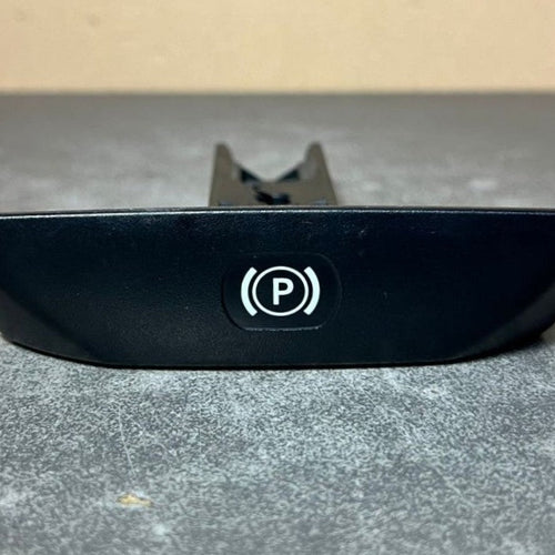 2008-2014 MERCEDES-BENZ W204 C-Class PARKING BRAKE CONTROL SWITCH A204 4270020