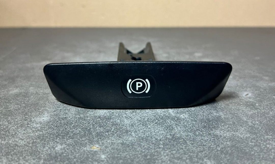 2008-2014 MERCEDES-BENZ W204 C-Class PARKING BRAKE CONTROL SWITCH A204 4270020