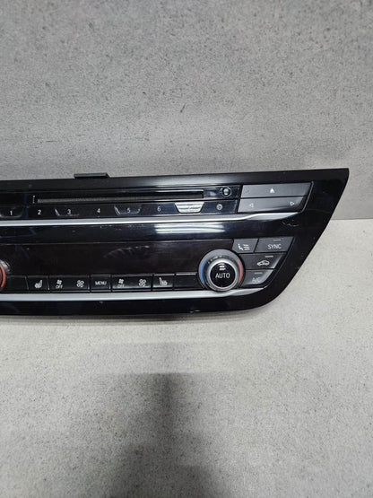 2018 BMW 540d xDrive Climate Control Switch Panel 6999402 530i 540i G30