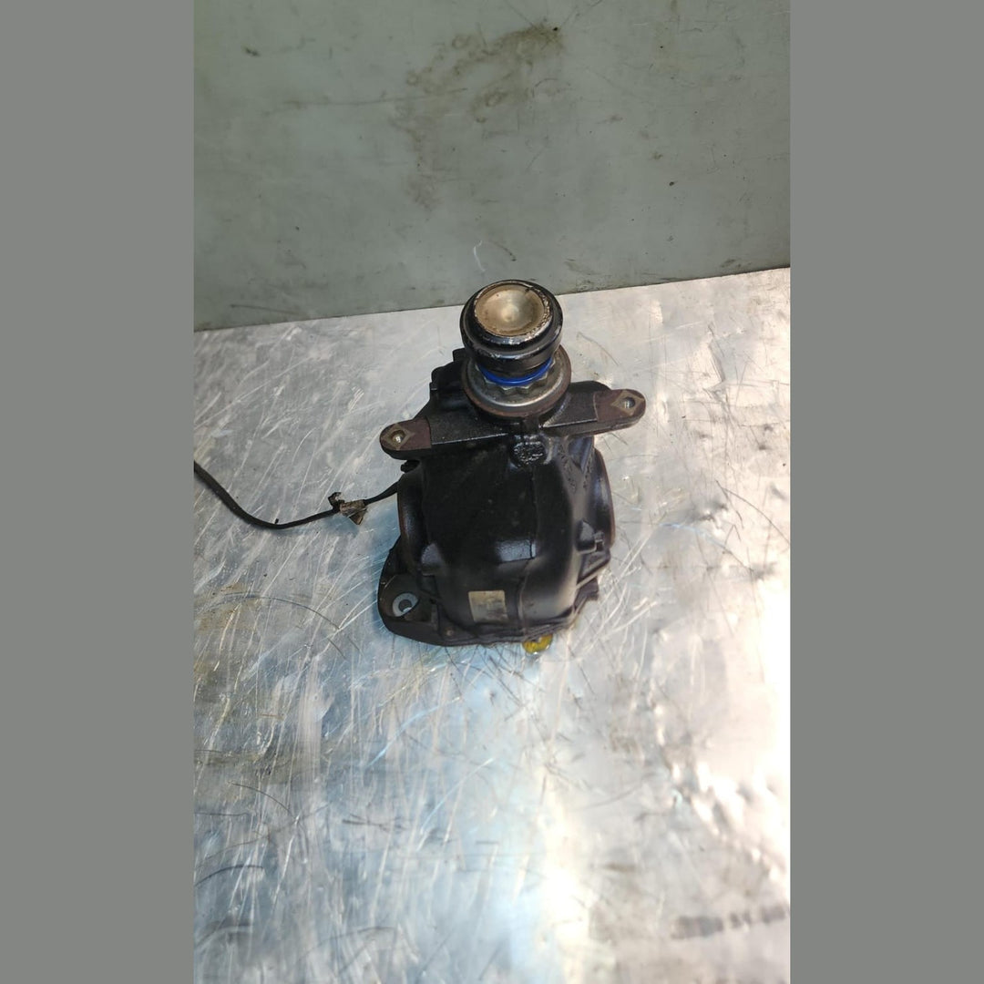 2016-2018 BMW 330e Rear Differential 7624780 3ser F30 F31 330E 320D 188LW I=2,93