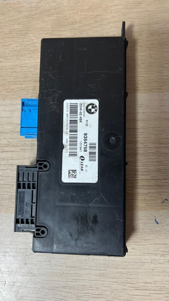 2014-2016 BMW 528i Gateway Control Module 9372744 F01 F03 F06 F07 F10 F11 F12