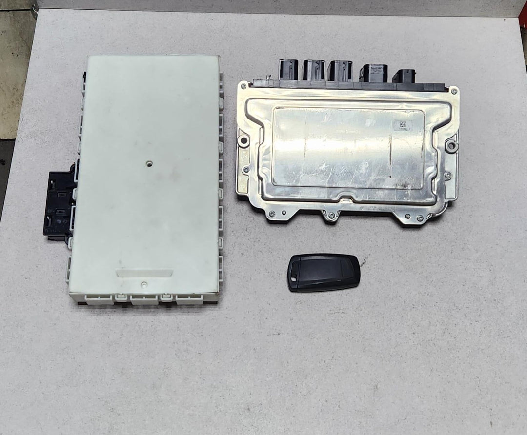 BMW Engine Control Unit 8691836 2 Series F22 218i B38B15A ECU SET 
