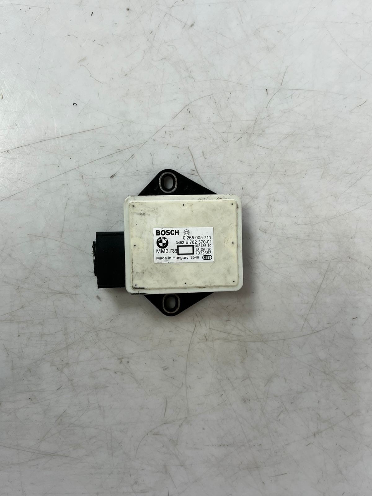 BMW E60, E65, E70 X5, and E90 Yaw Rate Speed Sensor 6782370 OEM