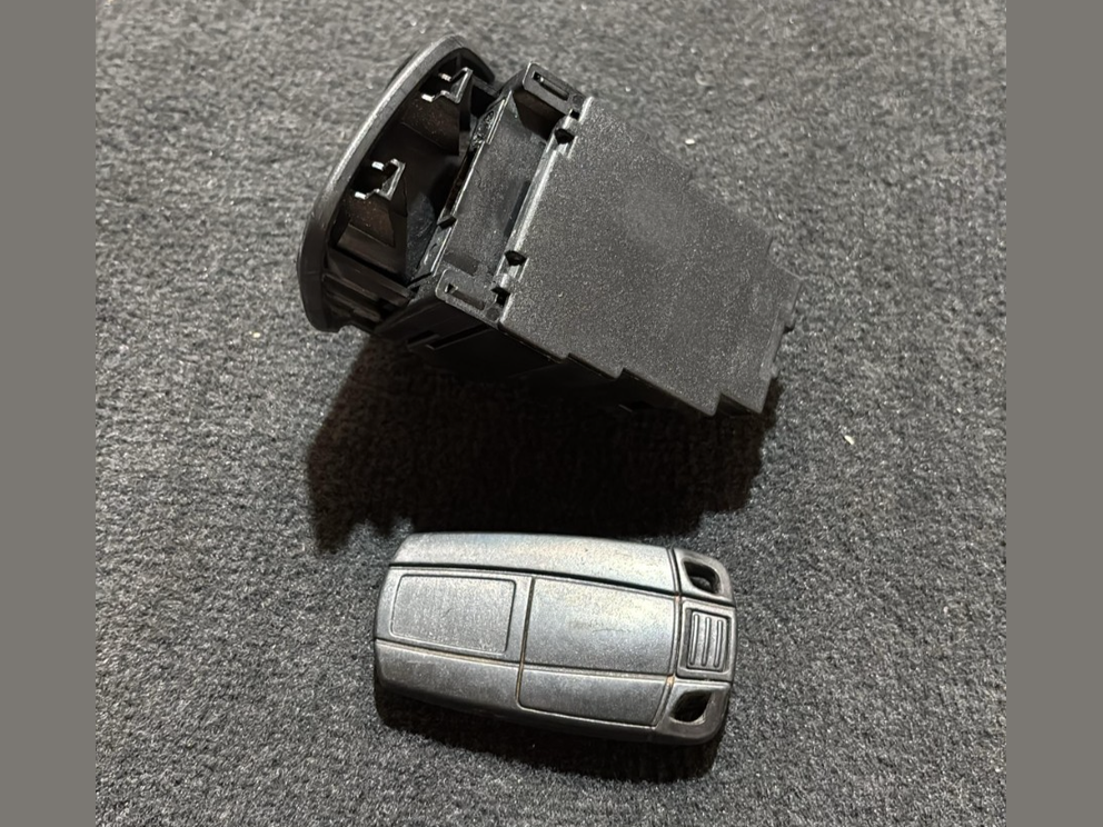 BMW X1 SERIES E84 2014 ENGINE CONTROL UNIT ECU SET + CASE + KEY DME 8631727