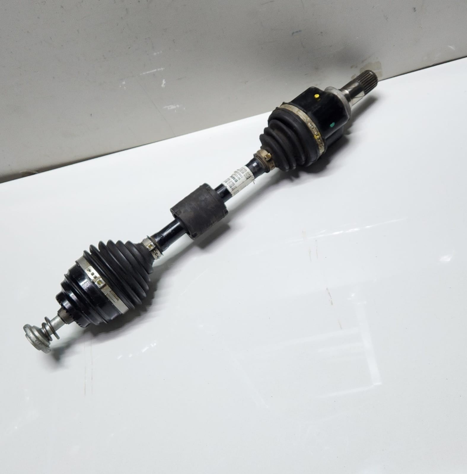 2019-2024 BMW 118i Front Drive Shaft 8681523 1 Series F40 and BMW 2 Series F44 