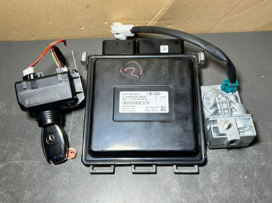 10-14 Mercedes-Benz W204 ECU Engine Control Module Ignition Key Switch SET OEM