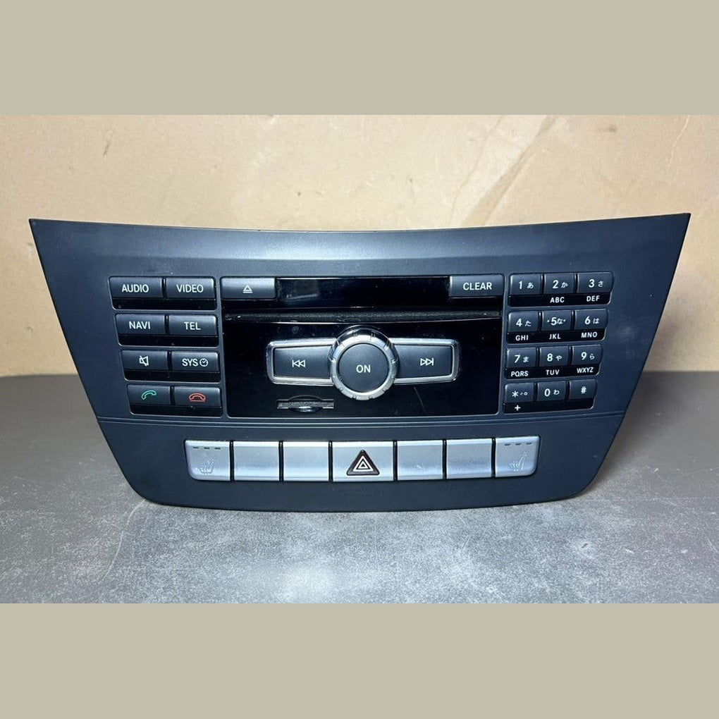 Mercedes W204 Navigation Command Radio Audio Head Unit CD Player A204 9006308