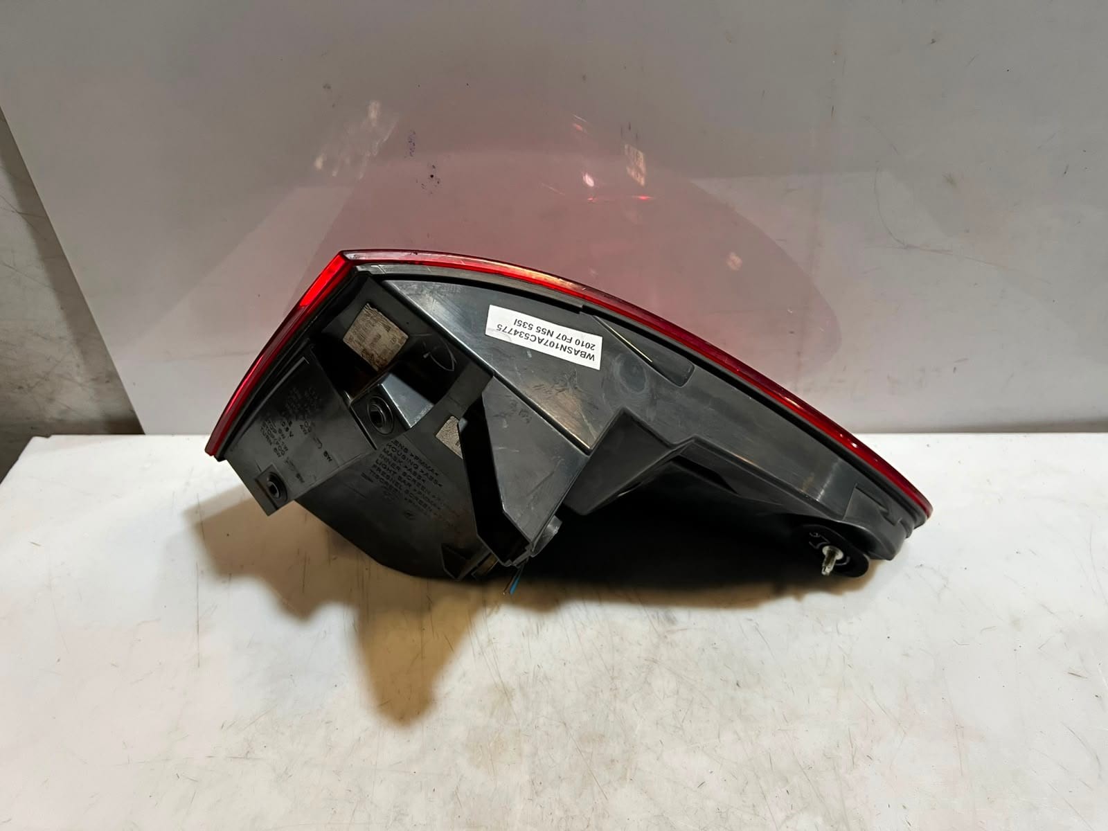 2010-2016 BMW 5' 550i GT F07 Rear Left Tail Light BACK LIGHT 89089345 OEM 