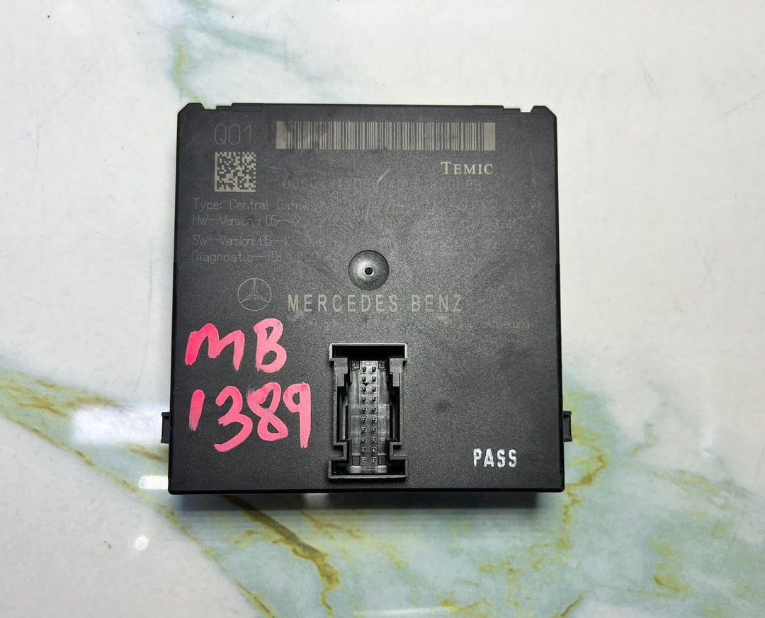 2007-2013 Mercedes-Benz W221 S-Class Gateway Control Module A221 5408845 OEM
