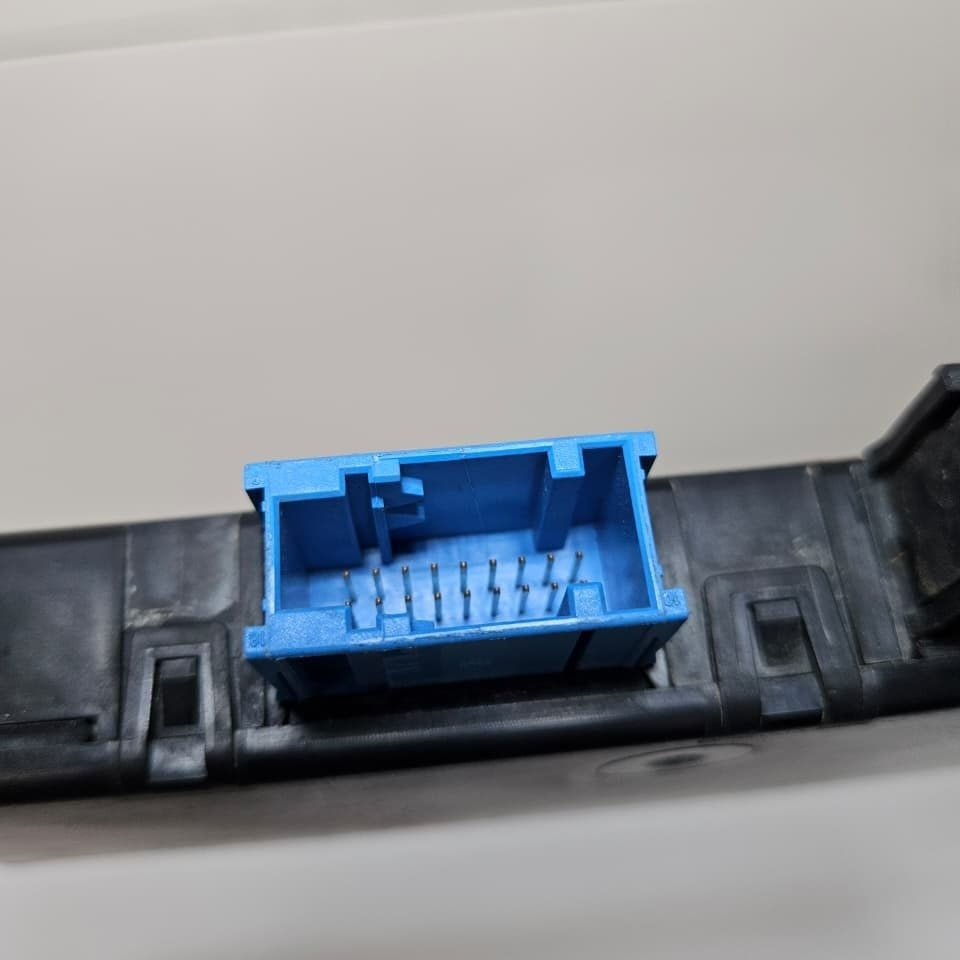 2012-2018 BMW M6 F10 F11 Central Gateway Control Module 9321878