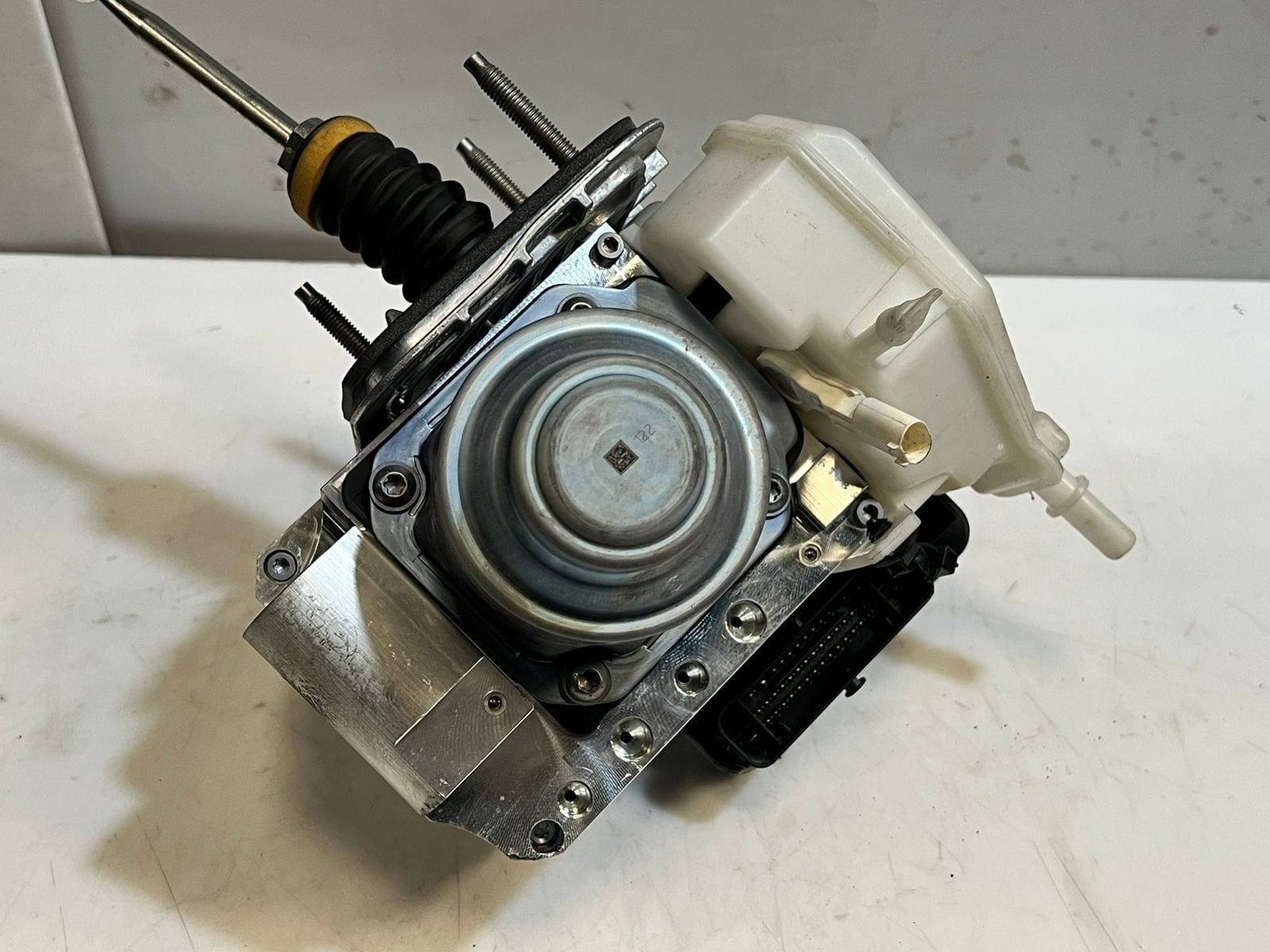 2023 BMW iX I20 Intelligent Brake Unit ABS Hydraulic Block 5A814A5 OEM