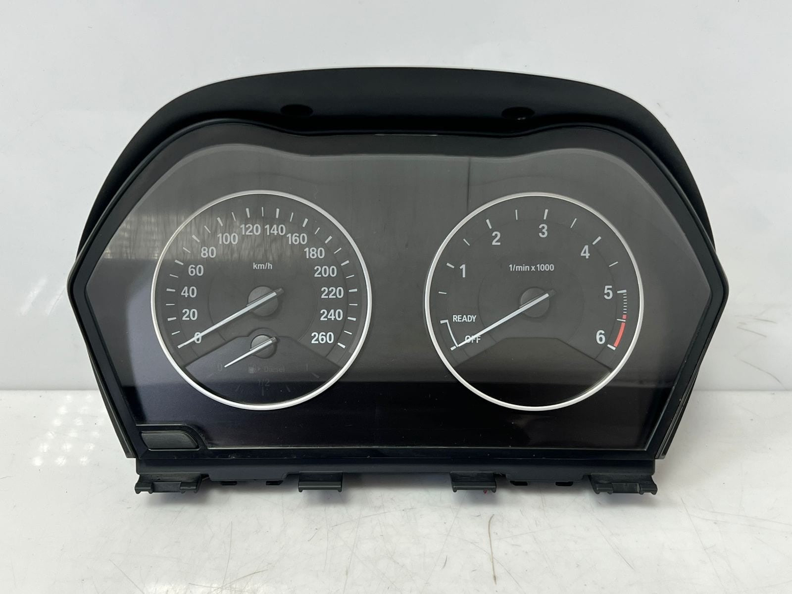 BMW 1 Series F52 sedan SPEEDOMETER Instrument Cluster 6843095 OEM