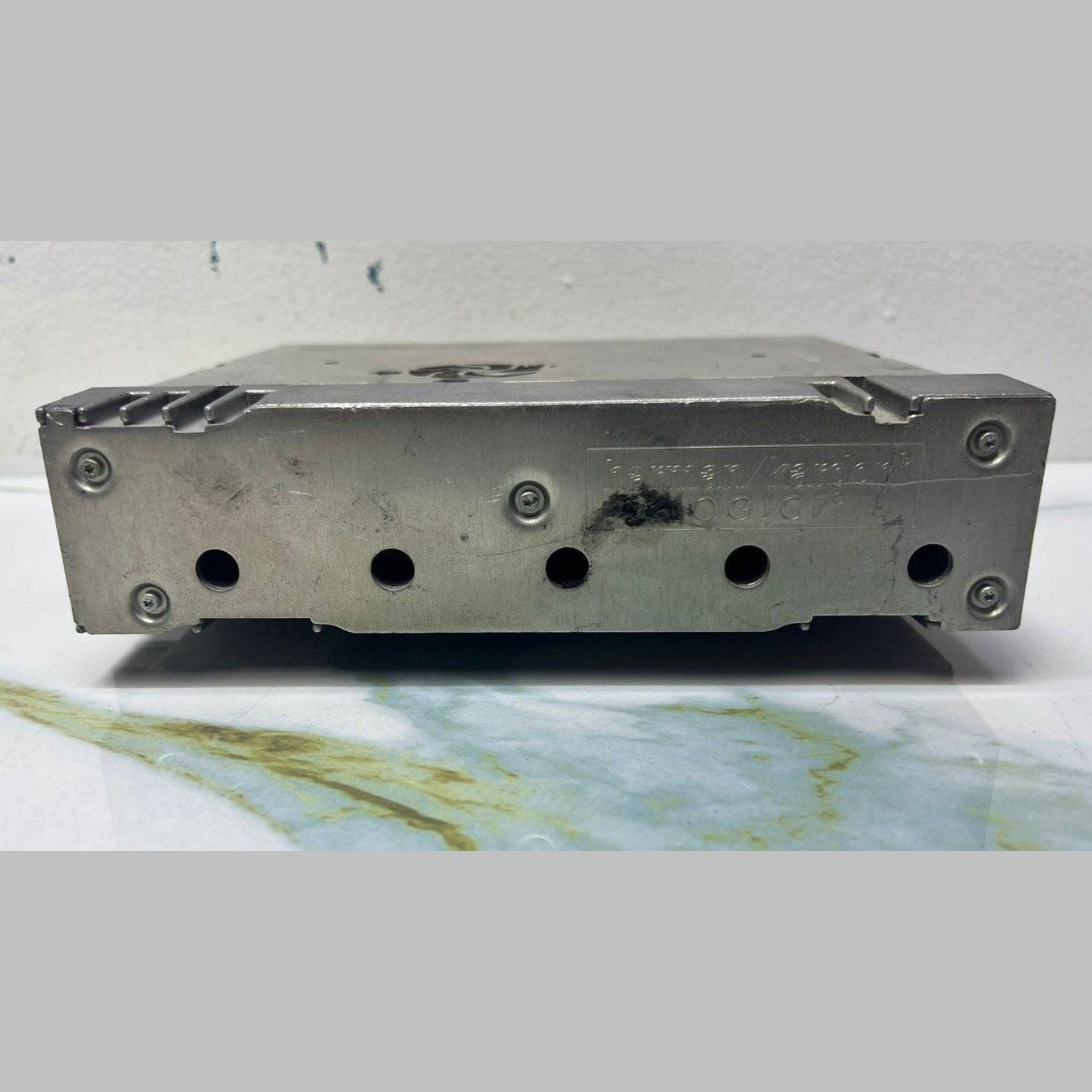 2006-2009 Mercedes-Benz W211 E-Class E350 Radio Amplifier A 211 870 42 89