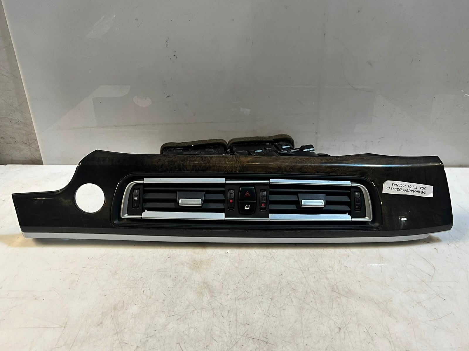 BMW 7 Series F01 F02 F03 F04 750i Center Dash Air Vent 9115859 OEM USA LHD