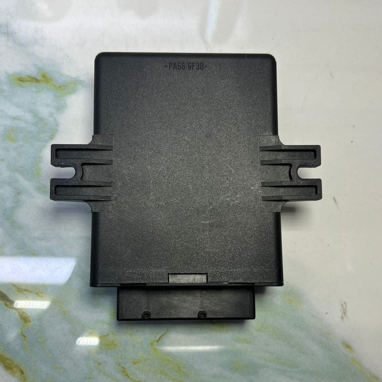 Mercedes Air Suspension Control Module A2515450216 W251 R-Class and E-Class W211