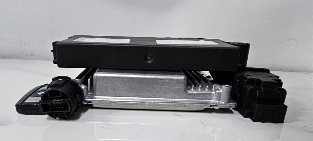 OEM BMW X5 E70 M57 ENGINE CONTROL UNIT SET DDE 7805585