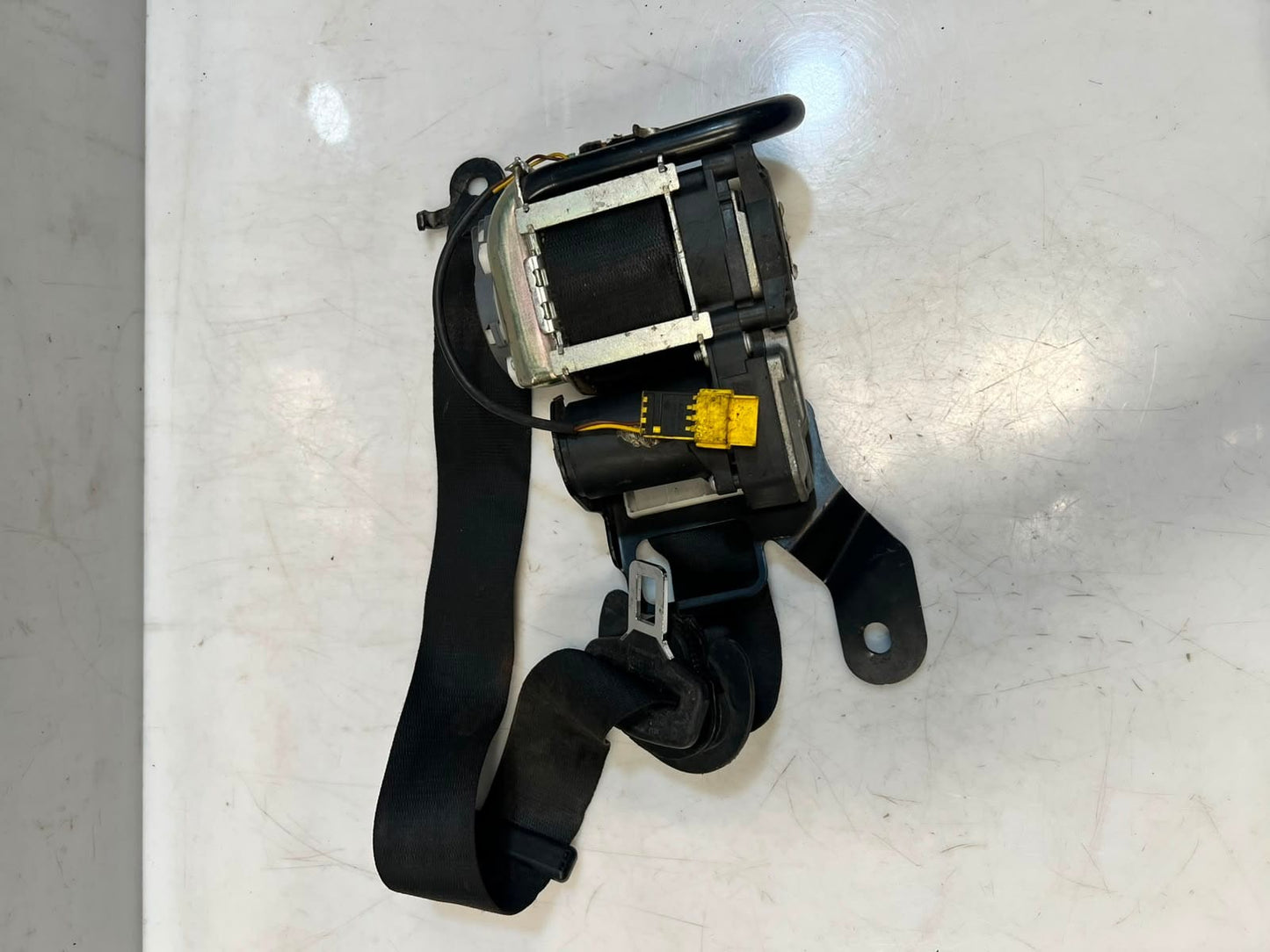2013-2018 BMW X5 F15 X6 F16 Front LEFT Seat Belt 628641600 OEM