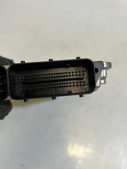 2021 BMW 5 Series F10 N47 Engine Control Unit ECU SET DDE+CAS4+1KEY 8572419