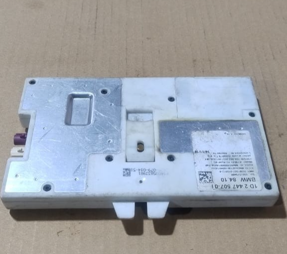 OEM BMW G11 G12 TELEMATICS COMMUNICATION ANTENNA CONTROL MODULE 1D 2447507