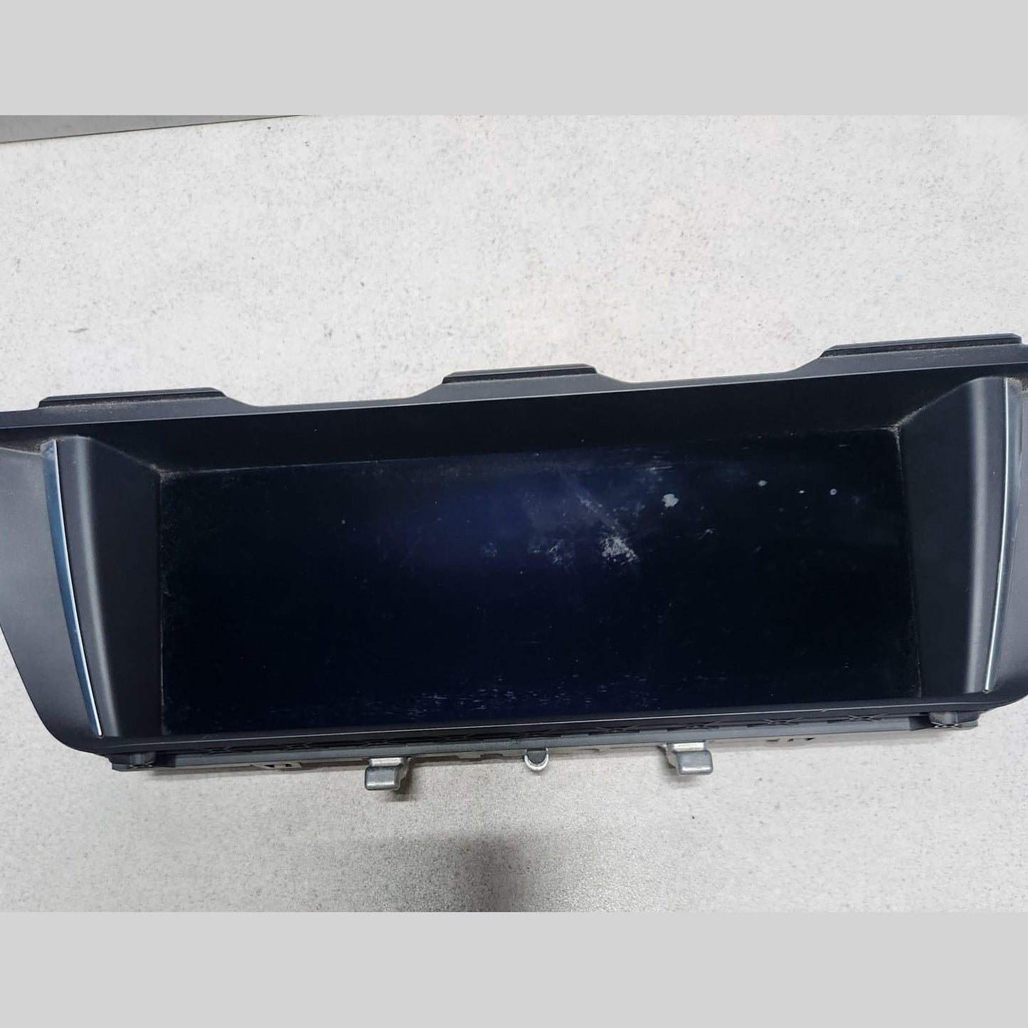 2011-2015 BMW 528i Central Information Display Screen 9289008 5 Series F10 F11
