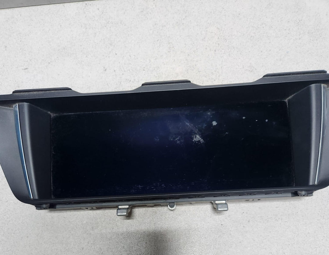 2011-2015 BMW 528i Central Information Display Screen 9289008 5 Series F10 F11