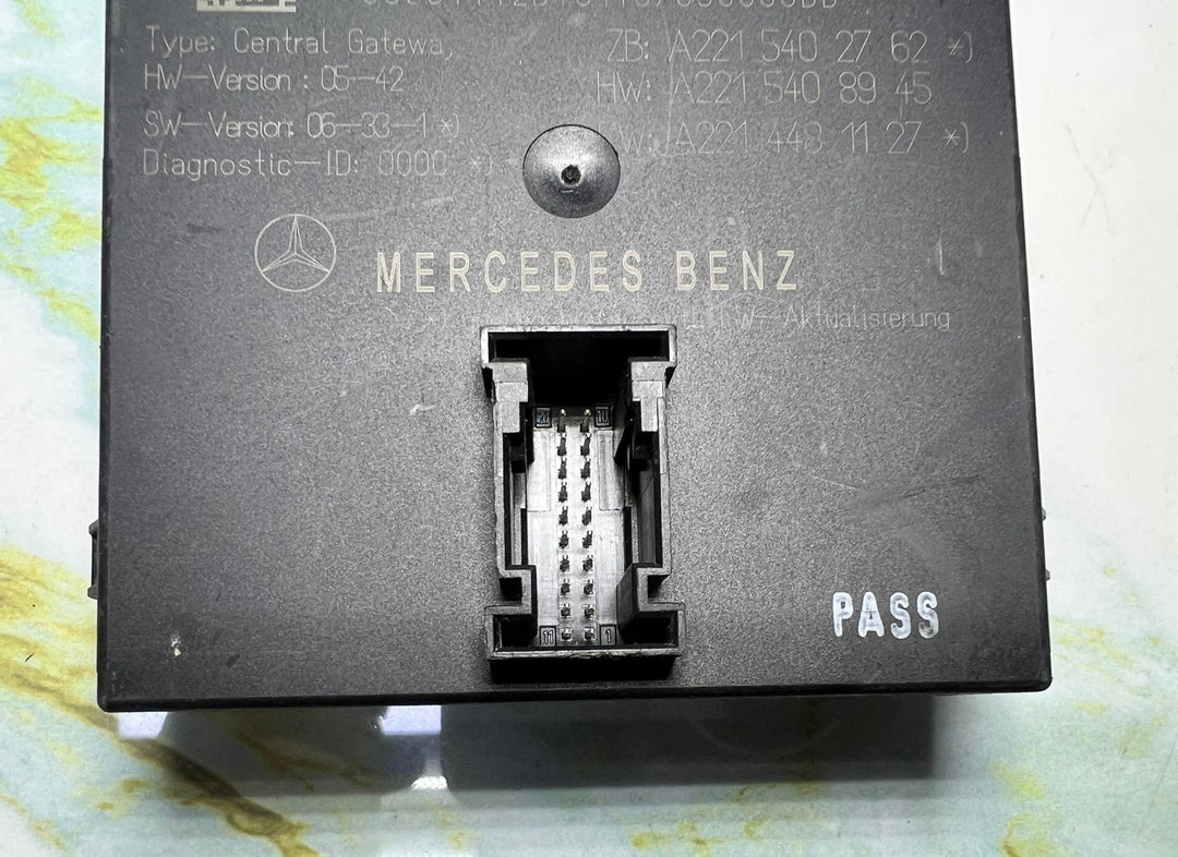 2007-2013 Mercedes-Benz W221 S-Class Gateway Control Module A221 5402762 OEM