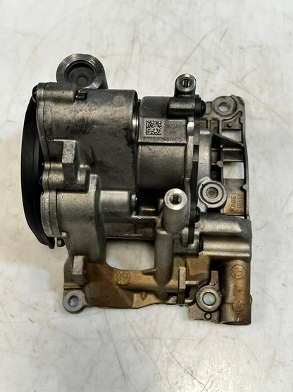 BMW 1 Series F20 F21 MINI R56 LCI Oil Vacuum Pump Mechanical Tandem Pump 7823007