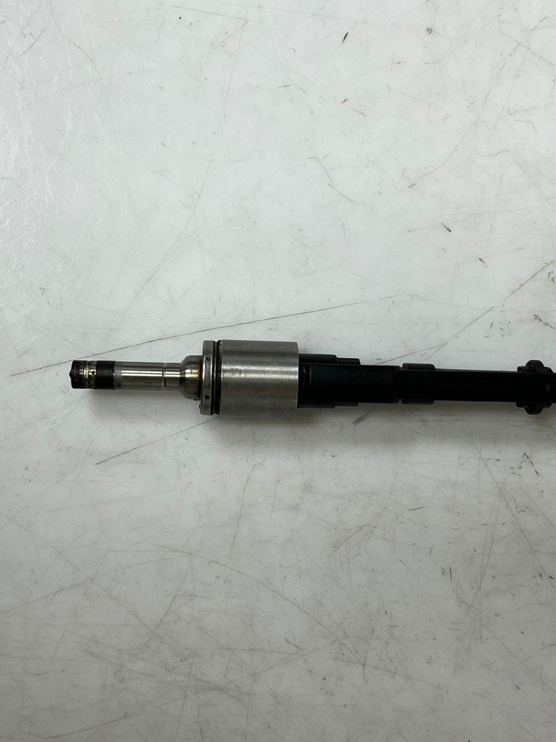 2016-2018 BMW F22 F30 F32 E89 F80 F82 F87 M2 M3 M4 Fuel Injector 7639994 OEM