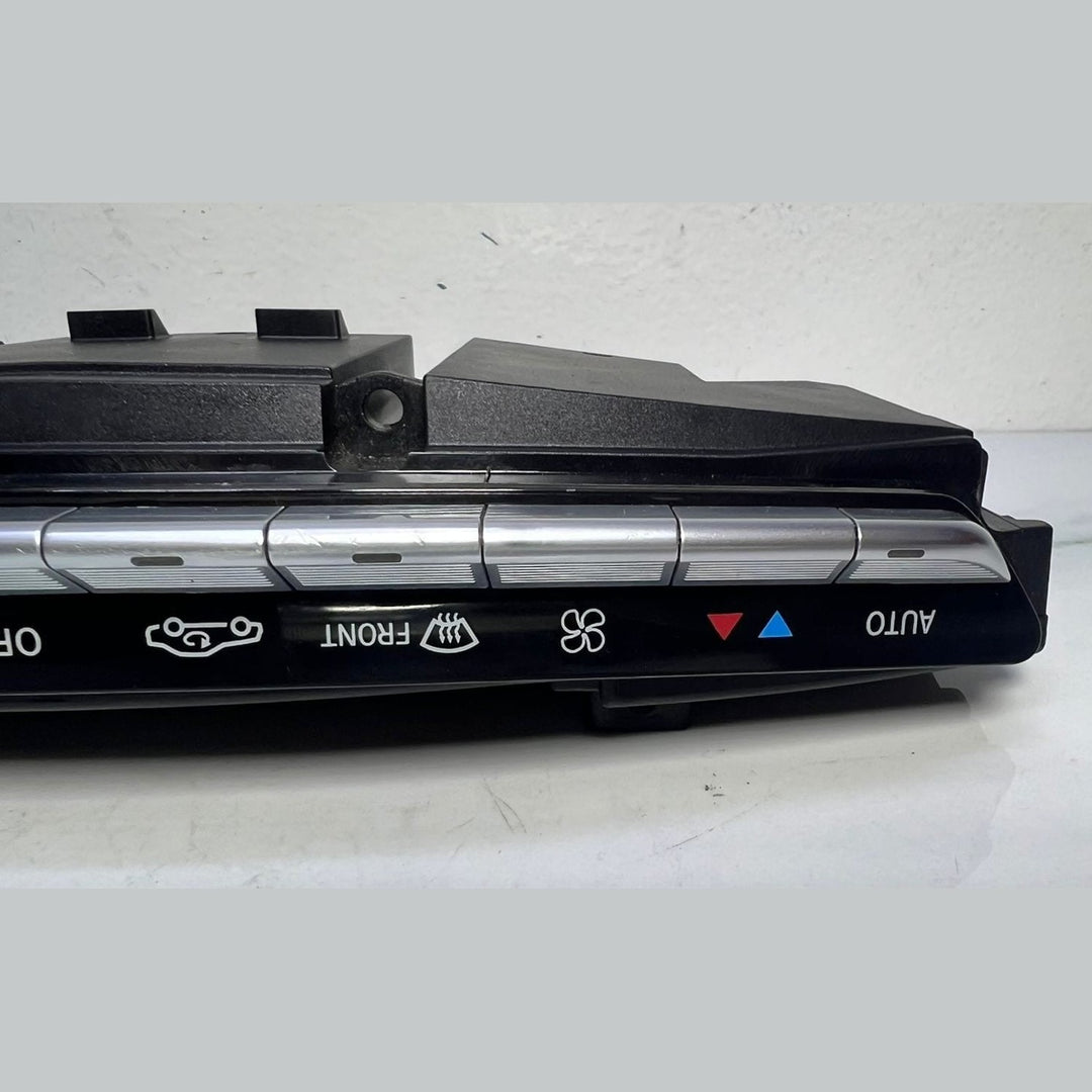 Mercedes Climate Control Panel A2218704958 S-Class W221 and W216