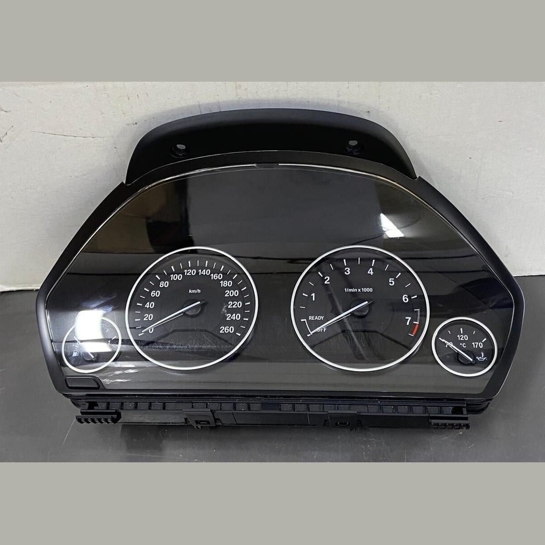 OEM BMW F30 F31 F32 F33  Speedometer Control Cluster Instrumental 6847237