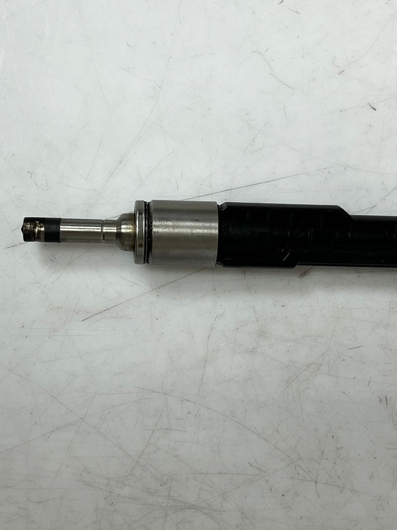 2016-2018 BMW F22 F30 F32 E89 F80 F82 F87 M2 M3 M4 Fuel Injector 7639994 OEM